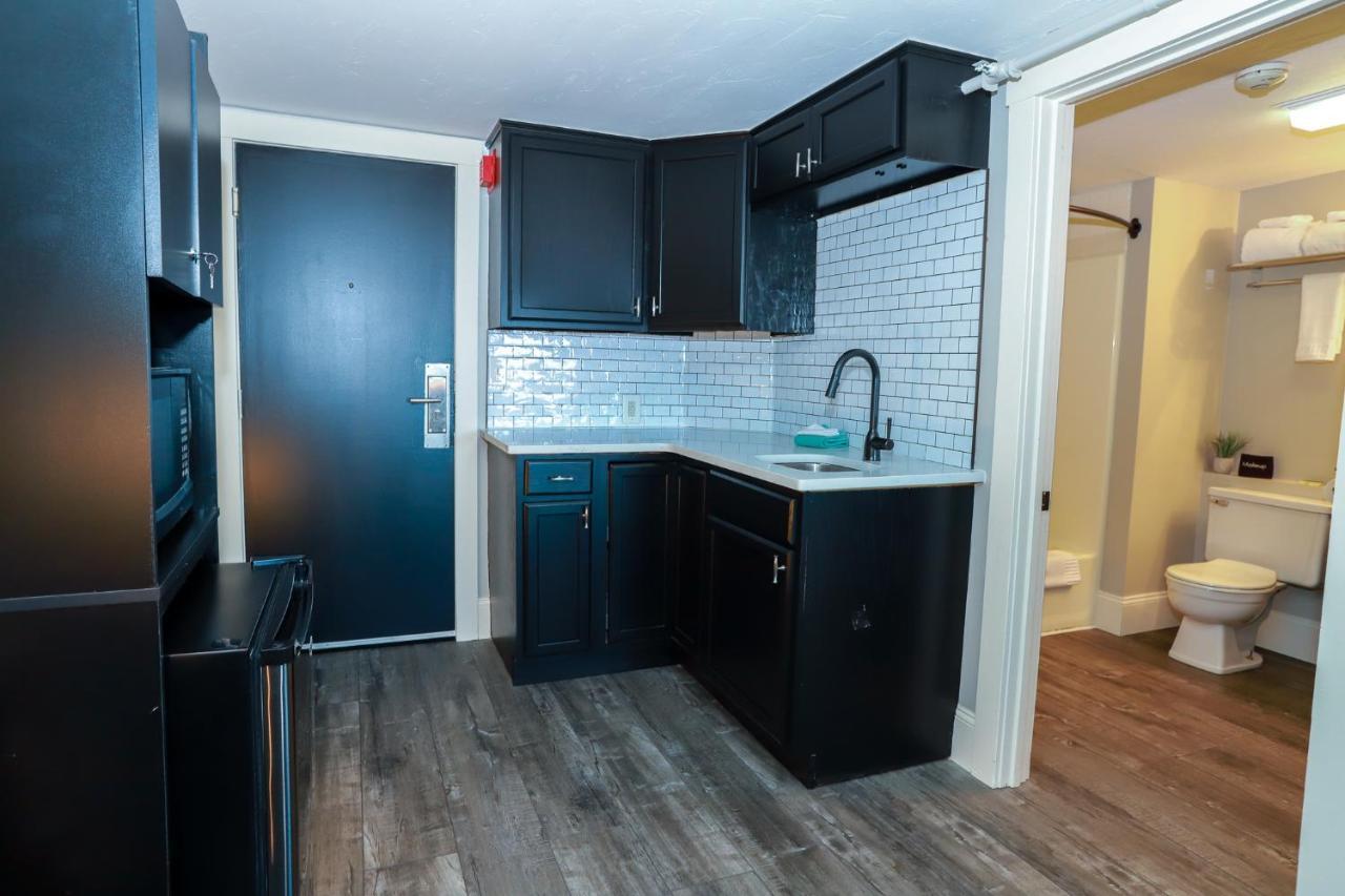 Gunstock Inn & Suites Ґілфорд Екстер'єр фото
