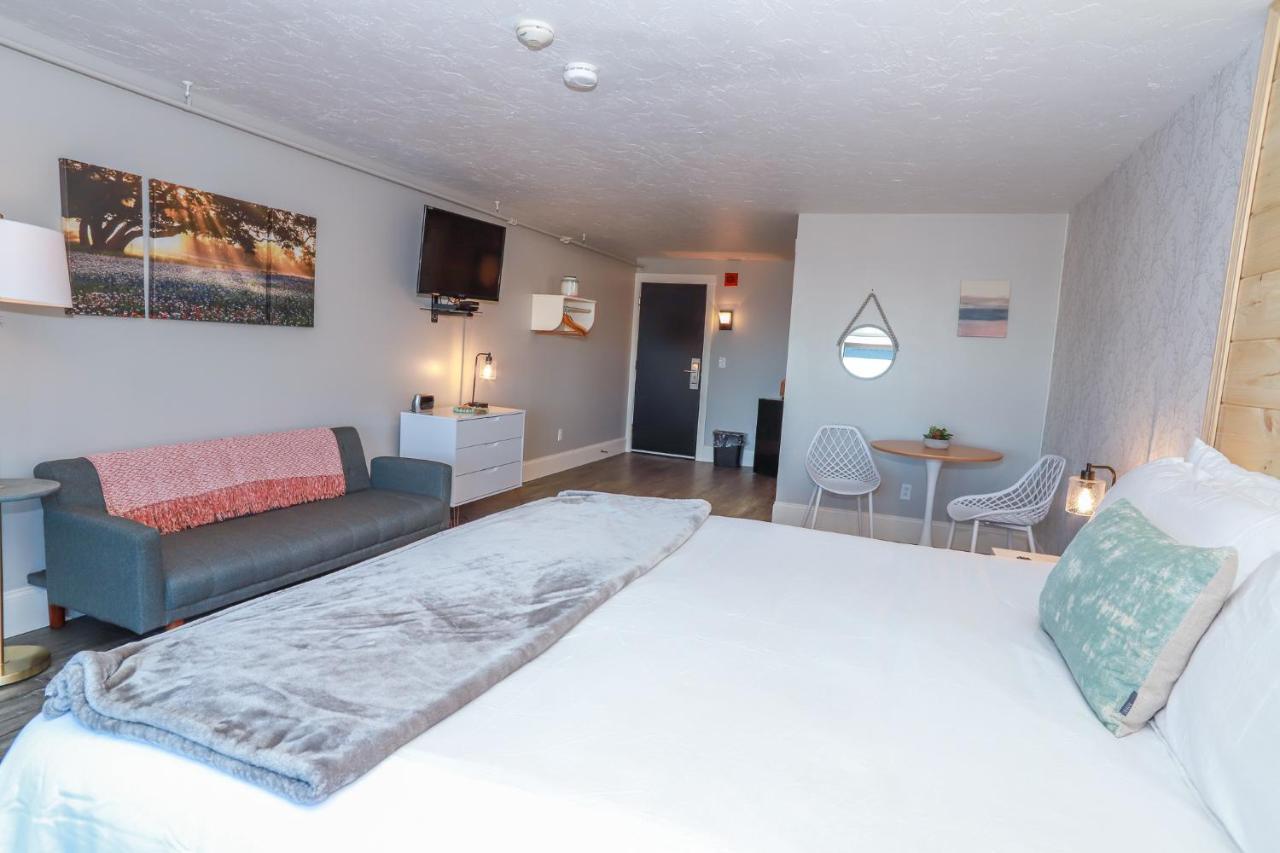 Gunstock Inn & Suites Ґілфорд Екстер'єр фото
