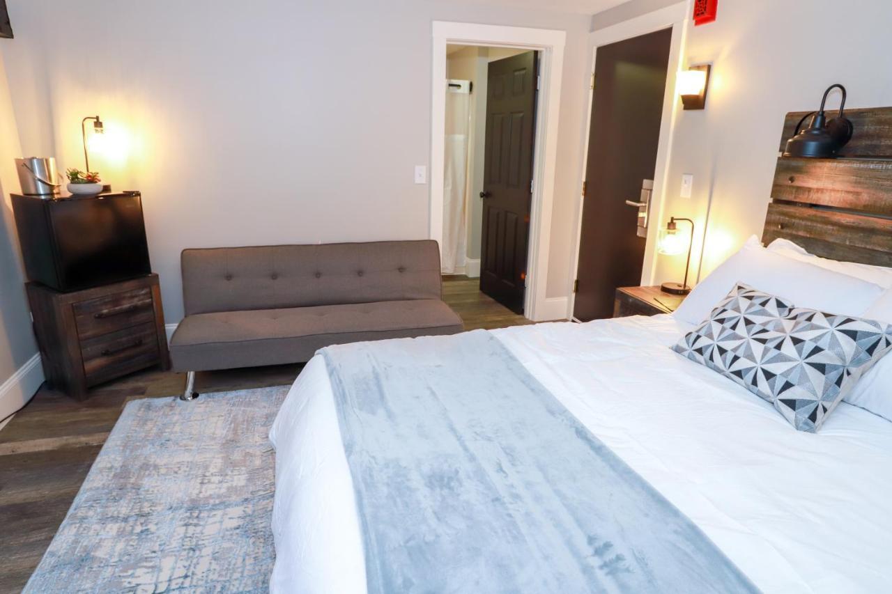 Gunstock Inn & Suites Ґілфорд Екстер'єр фото