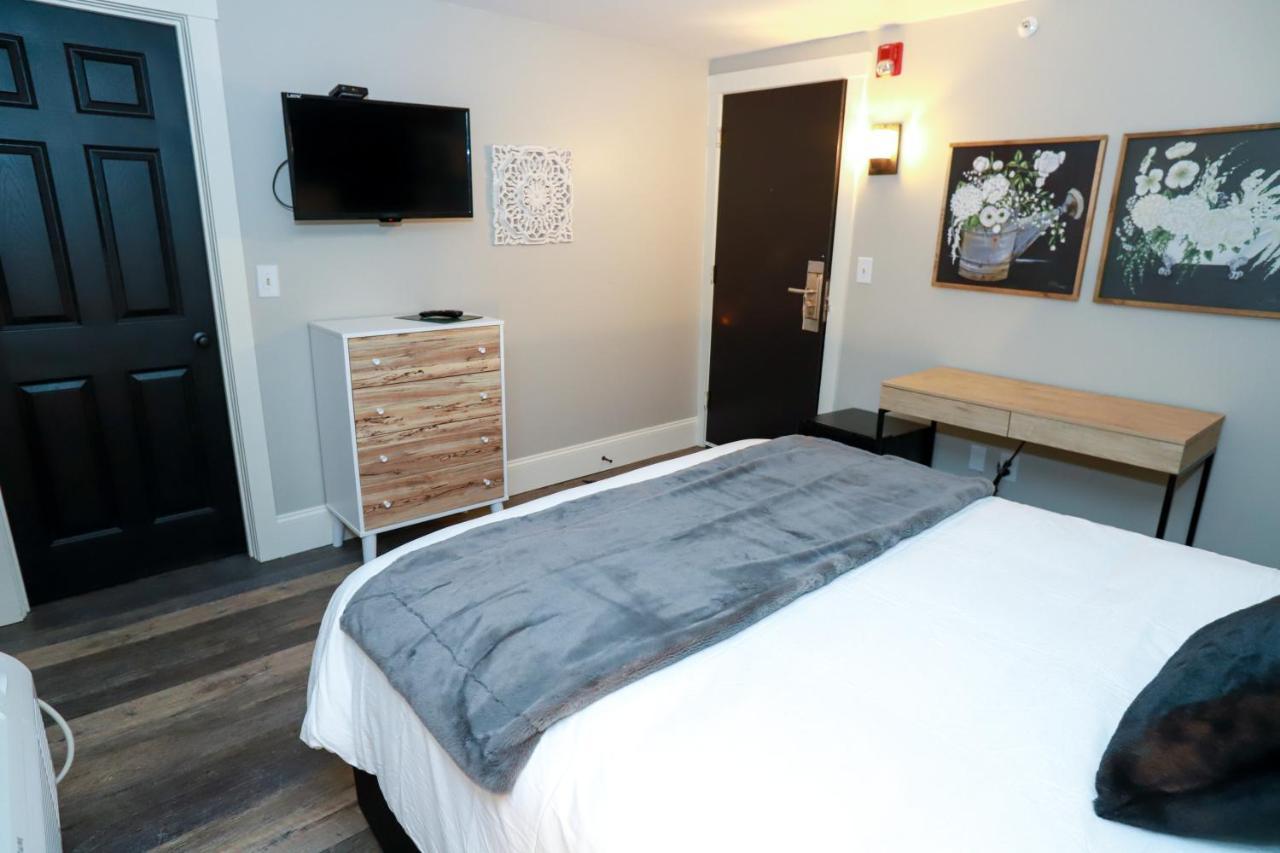 Gunstock Inn & Suites Ґілфорд Екстер'єр фото
