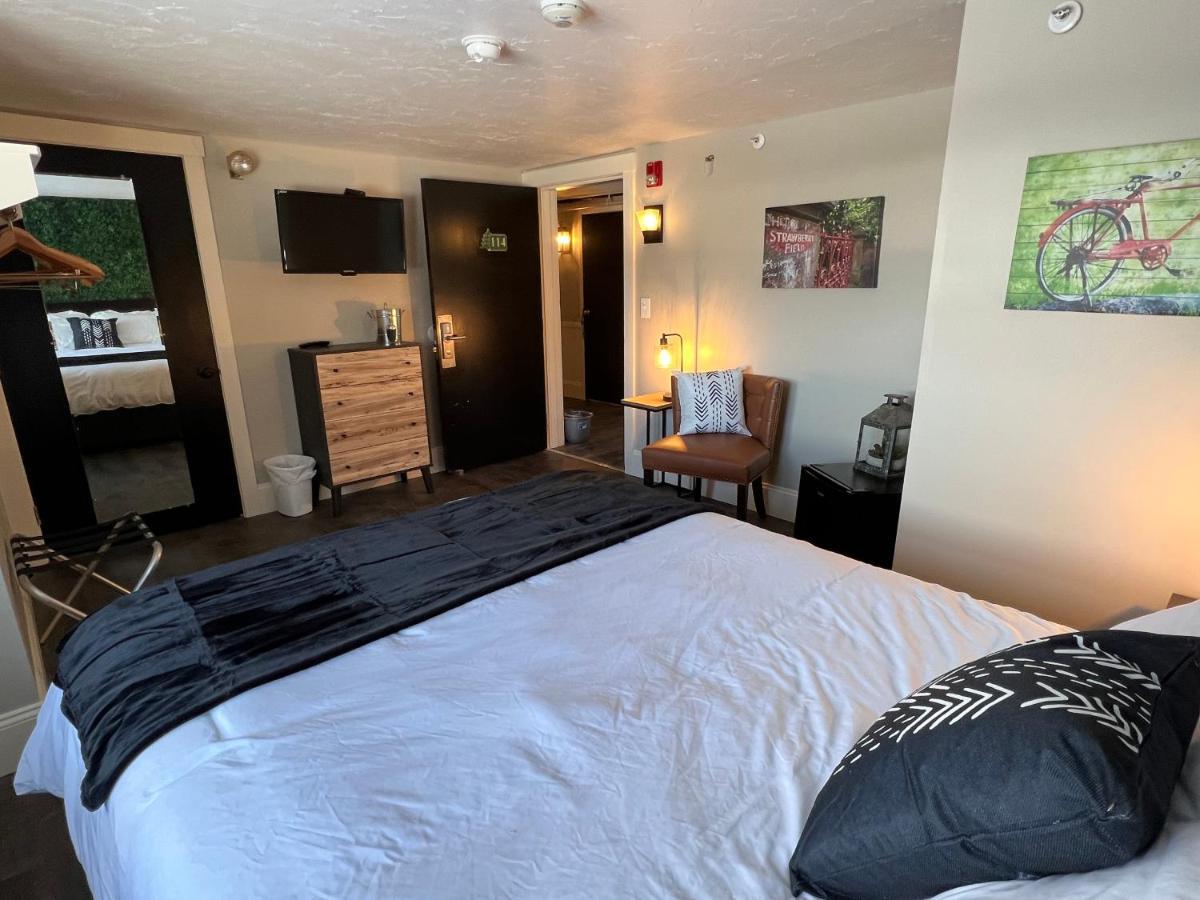 Gunstock Inn & Suites Ґілфорд Екстер'єр фото
