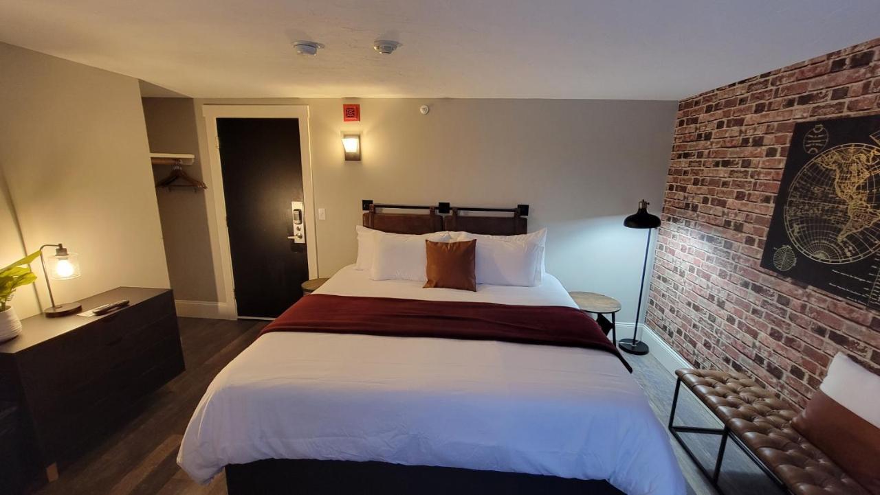 Gunstock Inn & Suites Ґілфорд Екстер'єр фото