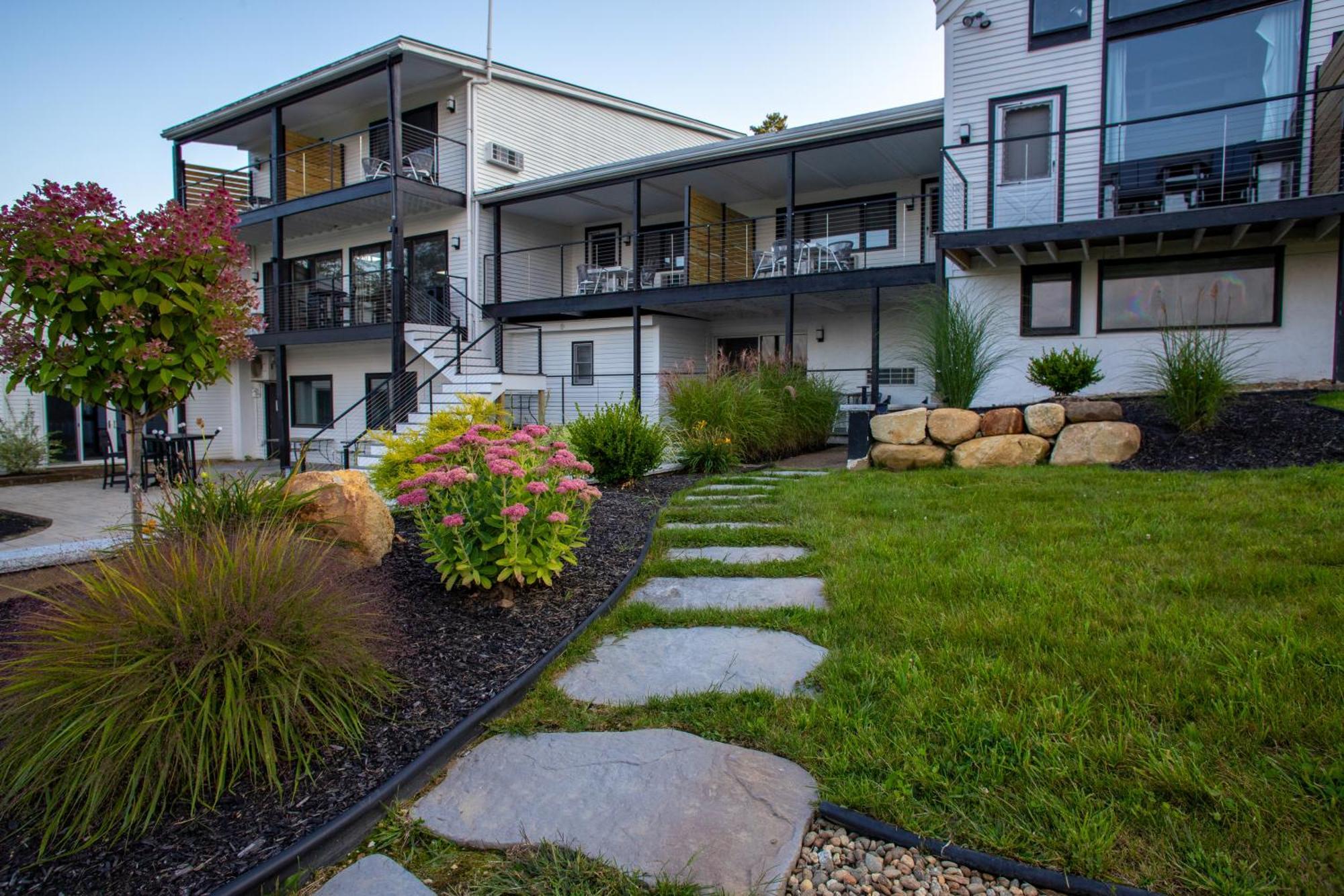 Gunstock Inn & Suites Ґілфорд Екстер'єр фото