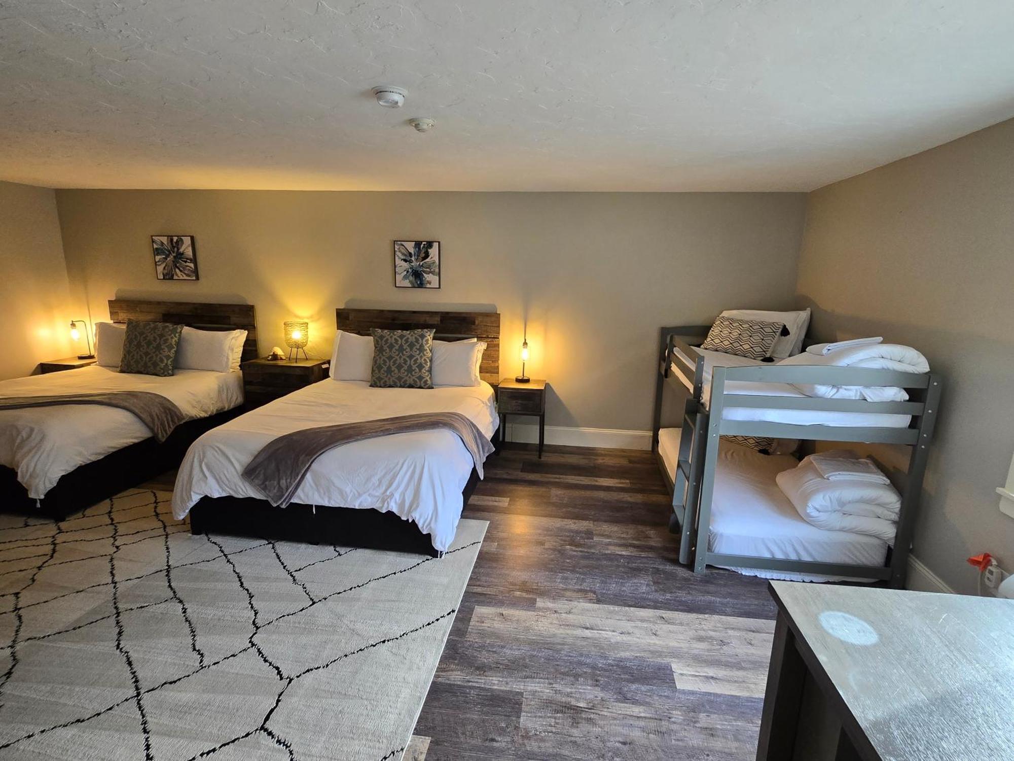 Gunstock Inn & Suites Ґілфорд Екстер'єр фото